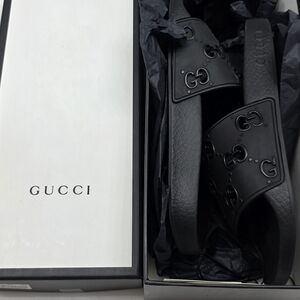 Women's Gucci Slides